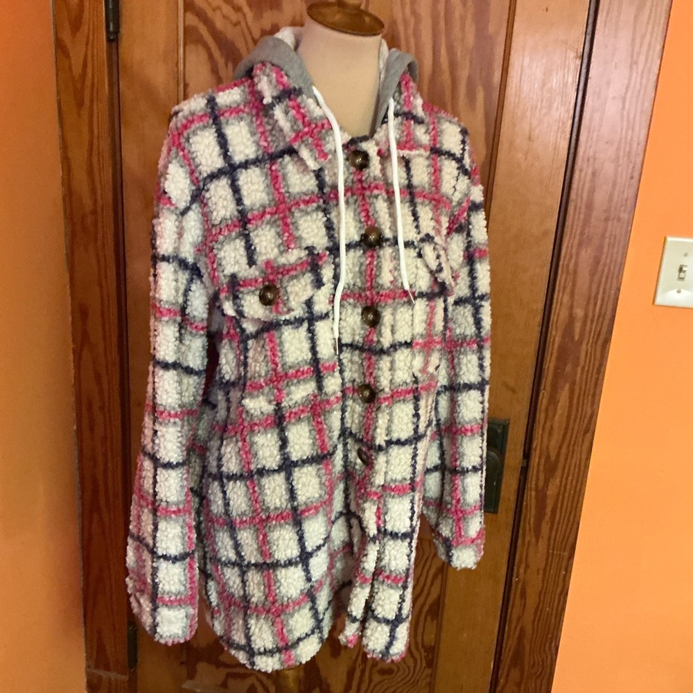 Davi & Dani Fuzzy Plaid Shacket - Picture 10 of 11